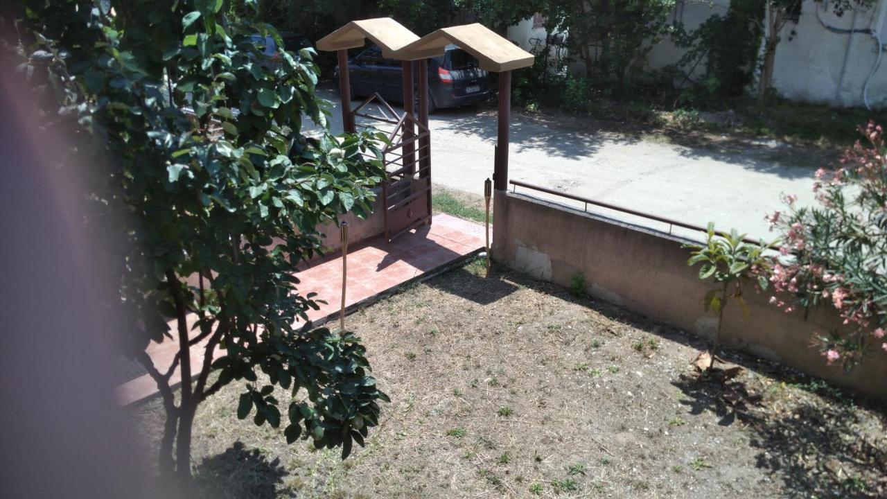 Garden Maisonnette 2-bedrooms Sleeps 6 Adults 200m From Sandy Appartement *