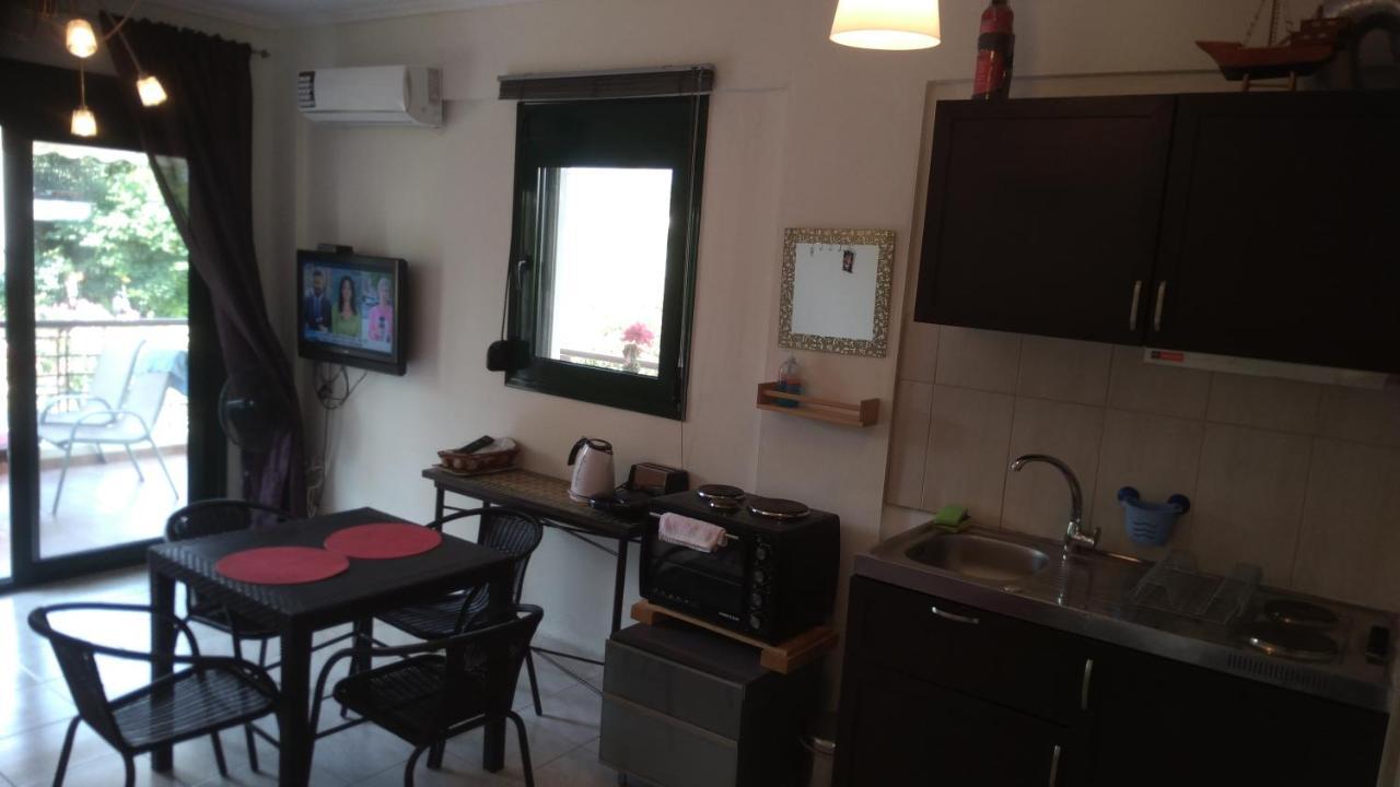 Appartement Garden Maisonnette 2-bedrooms Sleeps 6 Adults 200m From Sandy Asprovalta