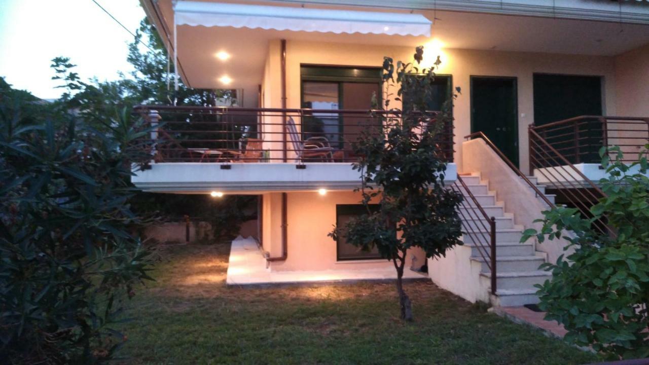Garden Maisonnette 2-bedrooms Sleeps 6 Adults 200m From Sandy